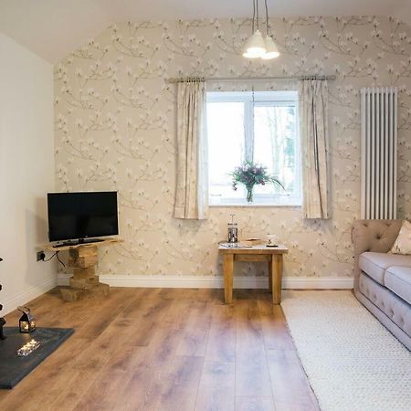Thrush Nest Cottages - Wren Cottage Sleeps 4, 2 Bedrooms & Stable Cottage Sleeps 2, 1 Bedroom York Esterno foto