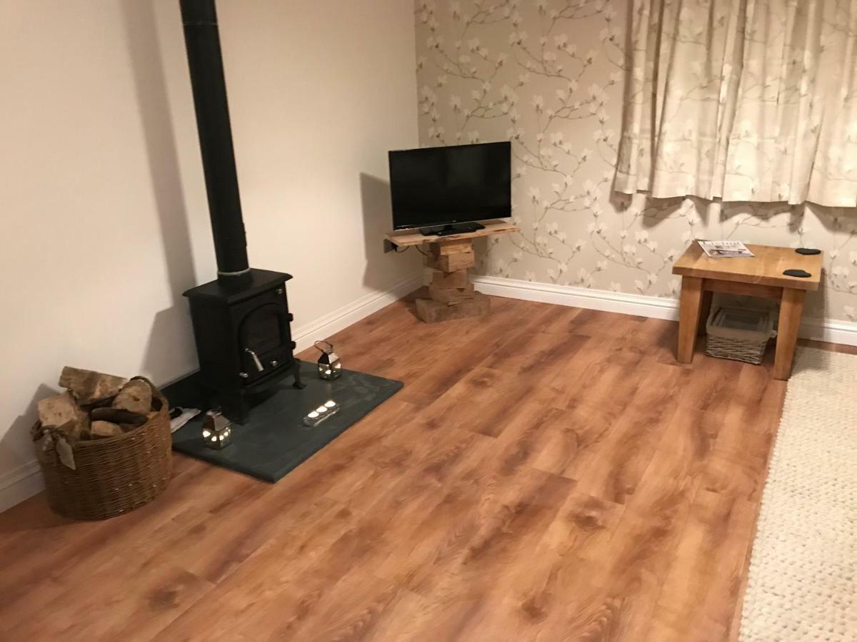 Thrush Nest Cottages - Wren Cottage Sleeps 4, 2 Bedrooms & Stable Cottage Sleeps 2, 1 Bedroom York Esterno foto