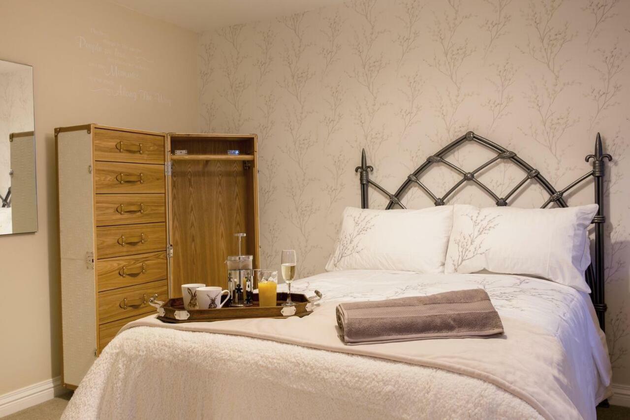 Thrush Nest Cottages - Wren Cottage Sleeps 4, 2 Bedrooms & Stable Cottage Sleeps 2, 1 Bedroom York Esterno foto