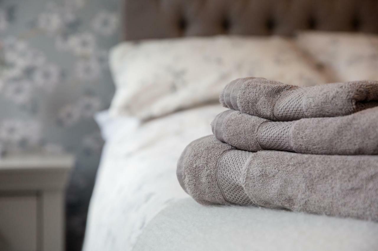 Thrush Nest Cottages - Wren Cottage Sleeps 4, 2 Bedrooms & Stable Cottage Sleeps 2, 1 Bedroom York Esterno foto