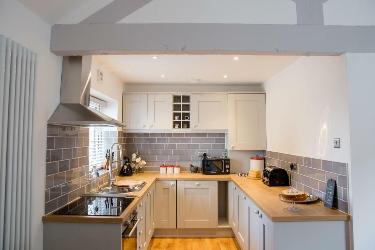 Thrush Nest Cottages - Wren Cottage Sleeps 4, 2 Bedrooms & Stable Cottage Sleeps 2, 1 Bedroom York Esterno foto