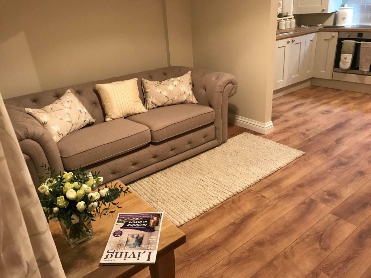 Thrush Nest Cottages - Wren Cottage Sleeps 4, 2 Bedrooms & Stable Cottage Sleeps 2, 1 Bedroom York Esterno foto