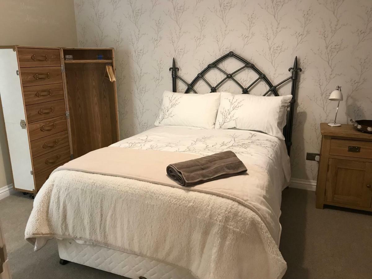 Thrush Nest Cottages - Wren Cottage Sleeps 4, 2 Bedrooms & Stable Cottage Sleeps 2, 1 Bedroom York Esterno foto